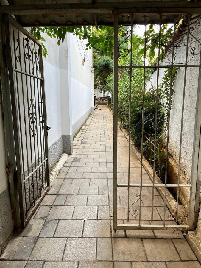 Flat 86 - Explore The Heart Of تيرانا المظهر الخارجي الصورة
